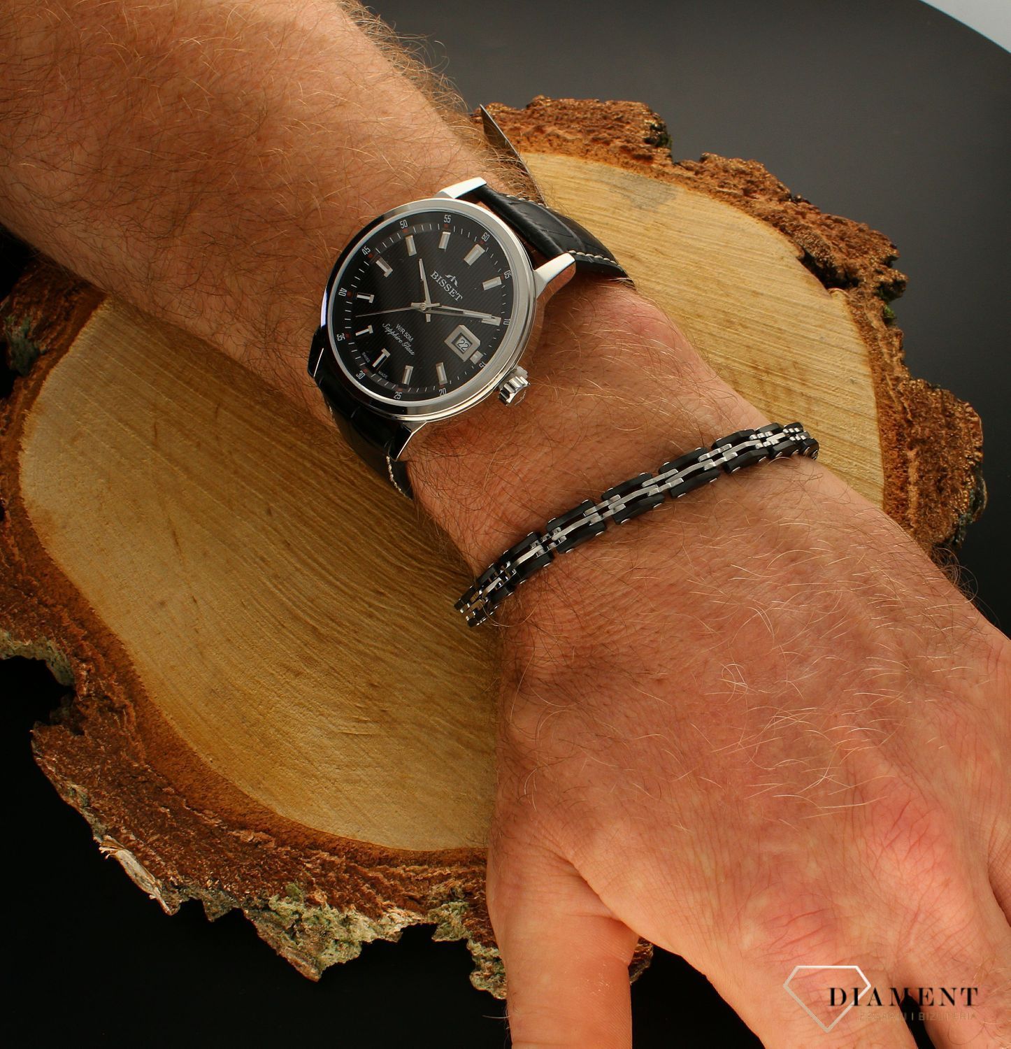  Mocny, charakterystyczny design inspirowany ogniwami łańcucha rowerowego sprawia, iż jest to idealna propozycja dla Panów, którzy stawiają na odważne i wyraziste dodatki do stylizacji (2).jpg